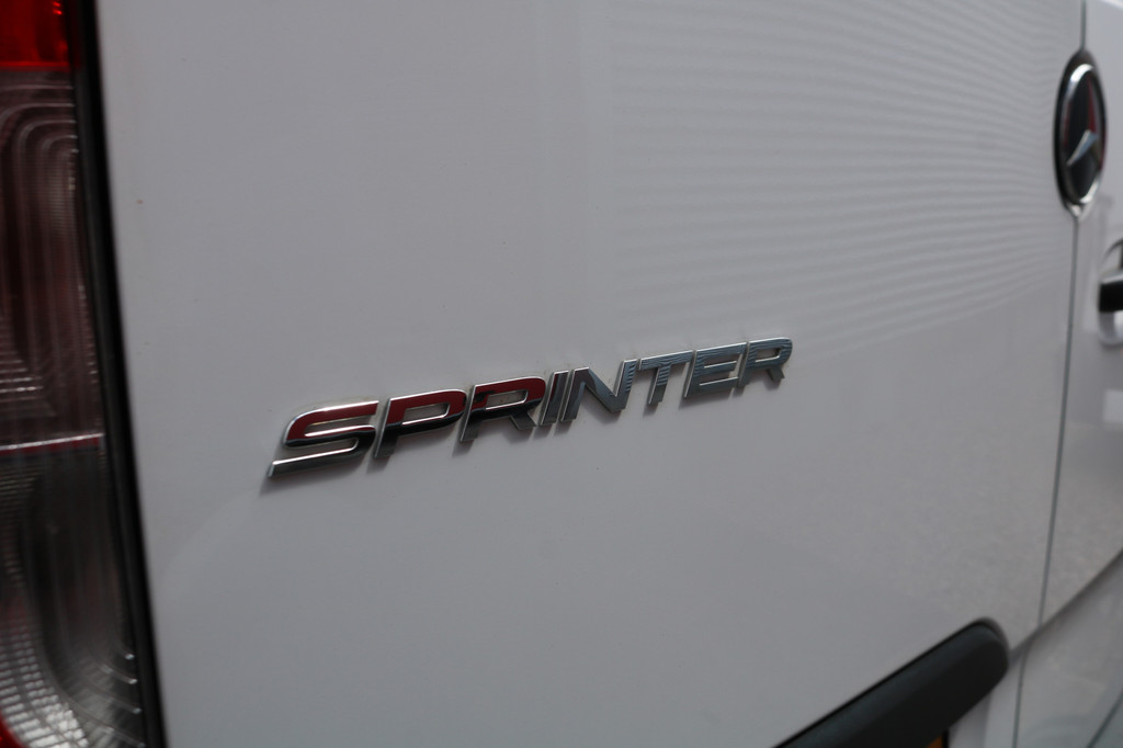 Mercedes-Benz Sprinter 319 3.0 V6 CDI L2 H2 Automaat Airco Navigatie Camera 16