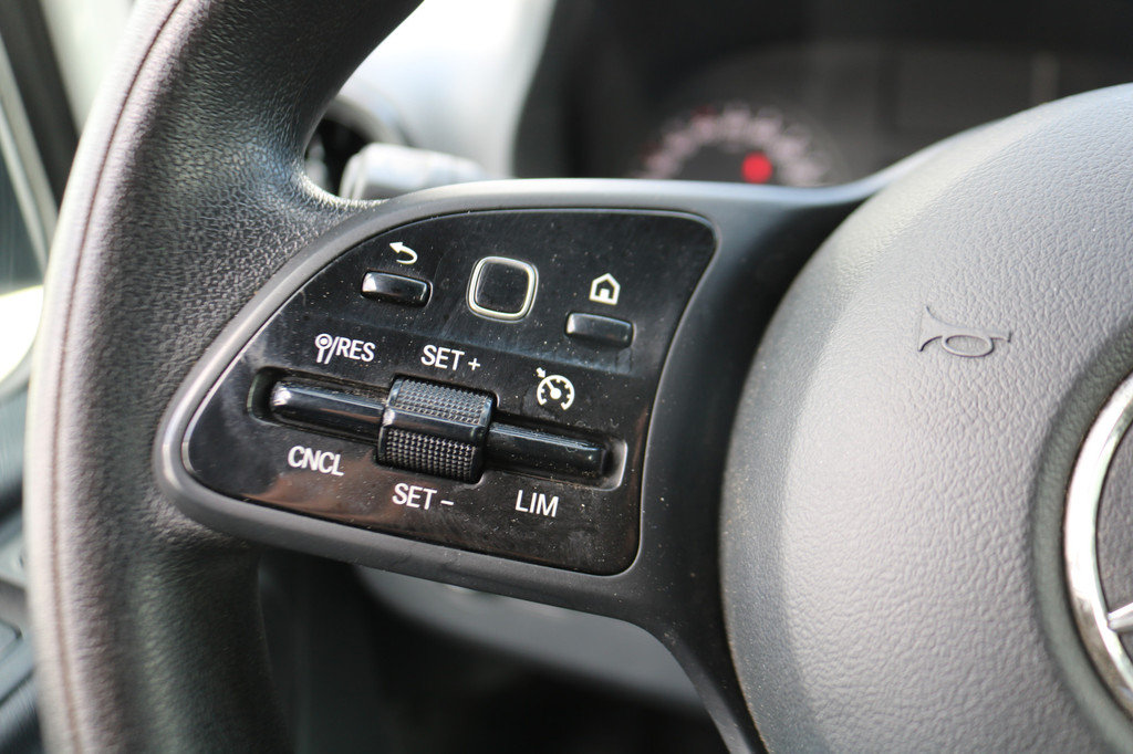 Mercedes-Benz Sprinter 319 3.0 V6 CDI L2 H2 Automaat Airco Navigatie Camera 20