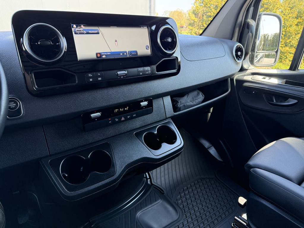 Mercedes-Benz Sprinter 319 CDI 191 PK 4x4 AUTOMAAT FACELIFT BPM VRIJ !! / L3H2 / STUUR EN STOELVERWARMING / 2.8 TONS TREKHAAK / CAMERA / ADAPTIVE CRUISE / AIRCO......... ZEER COMPLEET !! 14