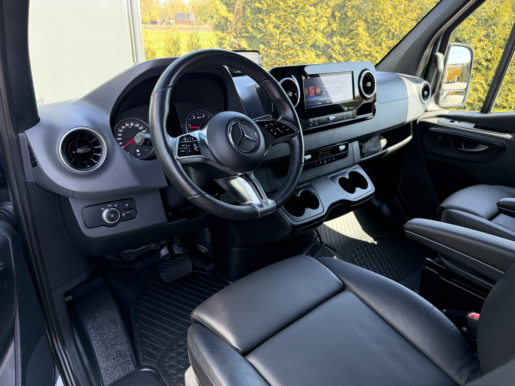 Mercedes-Benz Sprinter 319 CDI 191 PK 4x4 AUTOMAAT FACELIFT BPM VRIJ !! / L3H2 / STUUR EN STOELVERWARMING / 2.8 TONS TREKHAAK / CAMERA / ADAPTIVE CRUISE / AIRCO......... ZEER COMPLEET !! 9