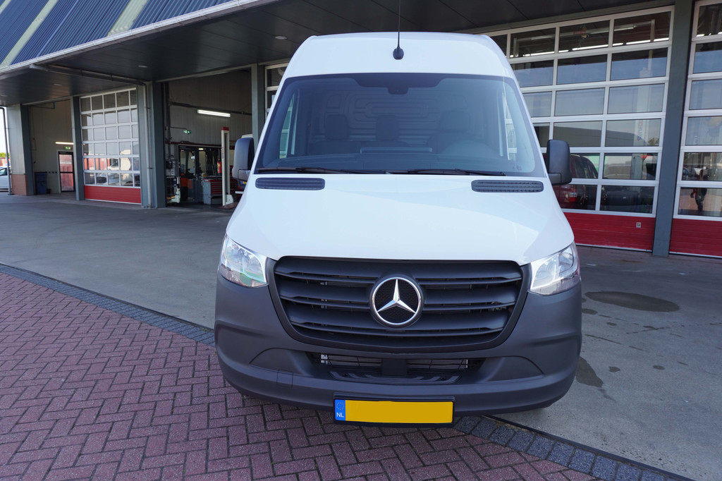 Mercedes-Benz Sprinter 319 CDI 191PK L2H2 Pro Automaat nr.V149 | Airco | Cruise | Camera | geveerde stoel | Trekgewicht 3.500KG 8