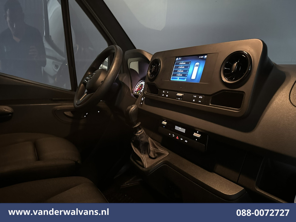 Mercedes-Benz Sprinter 319 CDI 191pk 3.0L V6 L3H2 Euro6 Airco | Camera | Navigatie | Chauffeursstoel | Apple Carplay Cruisecontrol, Android Auto, Stoelverwarming, 270gr Achterdeuren, Bijrijdersbank 18