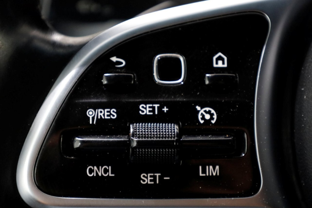 Mercedes-Benz Sprinter 319 CDI 3.0 V6 190pk E6 L2H2 7G Automaat LED/Camera/Trekhaak 3500kg 02-2019 19