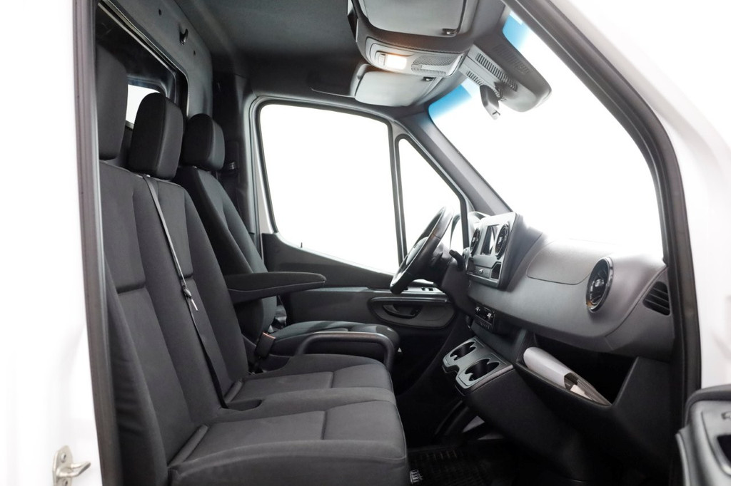 Mercedes-Benz Sprinter 319 CDI 3.0 V6 190pk E6 L2H2 7G Automaat LED/Camera/Trekhaak 3500kg 02-2019 3