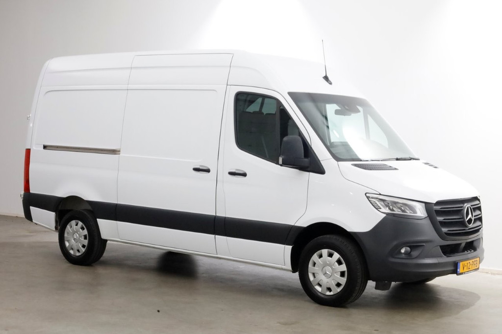 Mercedes-Benz Sprinter 319 CDI 3.0 V6 190pk L2H2 7G Automaat LED/Airco/Trekhaak 3500kg 10-2021 10
