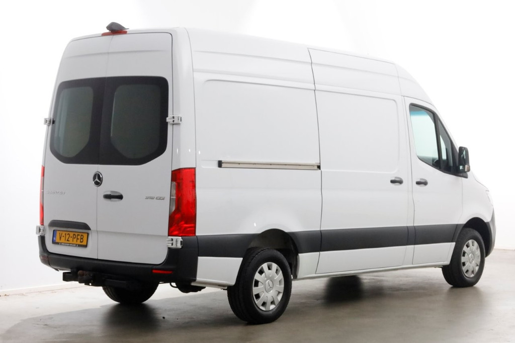Mercedes-Benz Sprinter 319 CDI 3.0 V6 190pk L2H2 7G Automaat LED/Airco/Trekhaak 3500kg 10-2021 2
