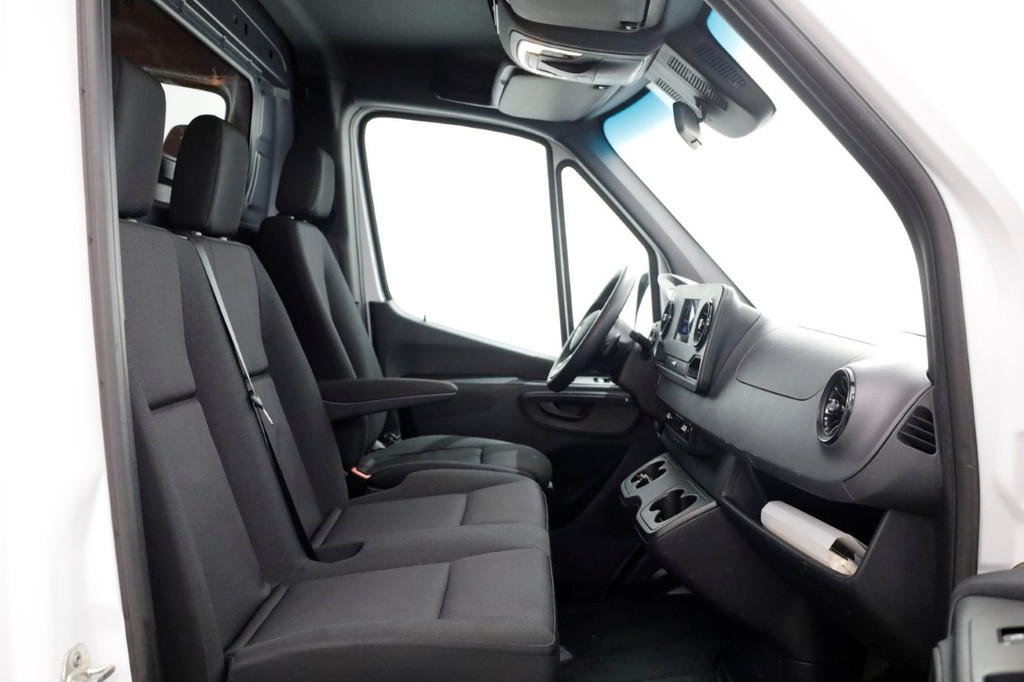 Mercedes-Benz Sprinter 319 CDI 3.0 V6 190pk L2H2 7G Automaat LED/Airco/Trekhaak 3500kg 10-2021 3