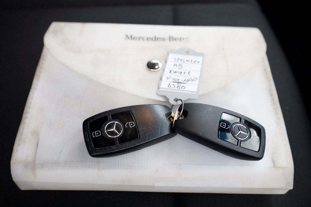 Mercedes-Benz Sprinter 319 CDI 3.0 V6 190pk L2H2 7G Automaat LED/Inrichting/Trekhaak 3500kg 07-2019 8