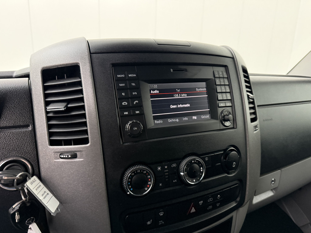 Mercedes-Benz Sprinter 319CDI 3.0V6 Automaat L2H2 Euro 6 | Led | Trekhaak | Airco | Cruise | Betimmering | Camera 17