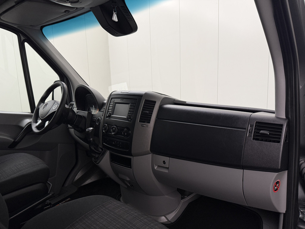 Mercedes-Benz Sprinter 319CDI 3.0V6 Automaat L2H2 Euro 6 | Led | Trekhaak | Airco | Cruise | Betimmering | Camera 20