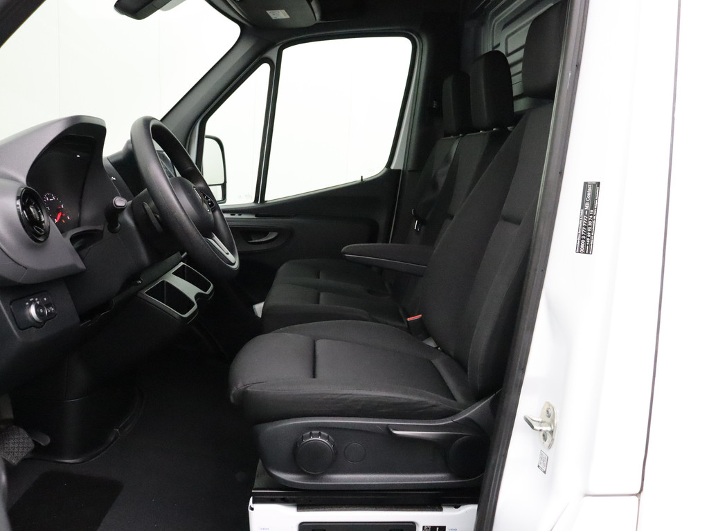 Mercedes-Benz Sprinter 319CDI 3.0V6 Automaat L3H2 Maxi | 3500Kg Trekhaak | Navigatie | Camera | Airco | Betimmering 21