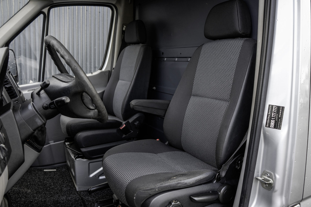 Mercedes-Benz Sprinter 319 CDI 3.0 V6 L2H2 | Automaat | Inrichting | PDC | Camera | Cruise | Airco 16