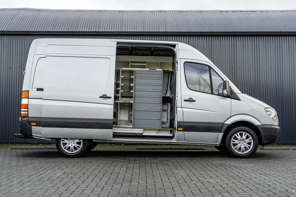 Mercedes-Benz Sprinter 319 CDI 3.0 V6 L2H2 | Automaat | Inrichting | PDC | Camera | Cruise | Airco 7