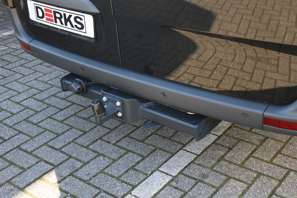 Mercedes-Benz Sprinter 319 CDI L2 H2 Airco Navigatie 3.5T Trekhaak 360 graden Camera Adapt. Cruise 17