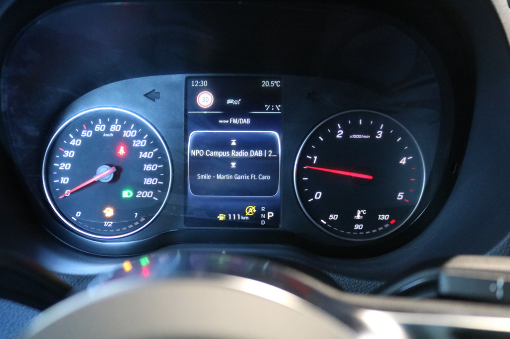 Mercedes-Benz Sprinter 319 CDI L2 H2 Airco Navigatie 3.5T Trekhaak 360 graden Camera Adapt. Cruise 19