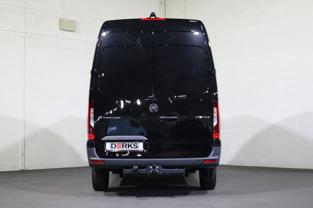 Mercedes-Benz Sprinter 319 CDI L2 H2 Airco Navigatie 3.5T Trekhaak 360 graden Camera Adapt. Cruise 9