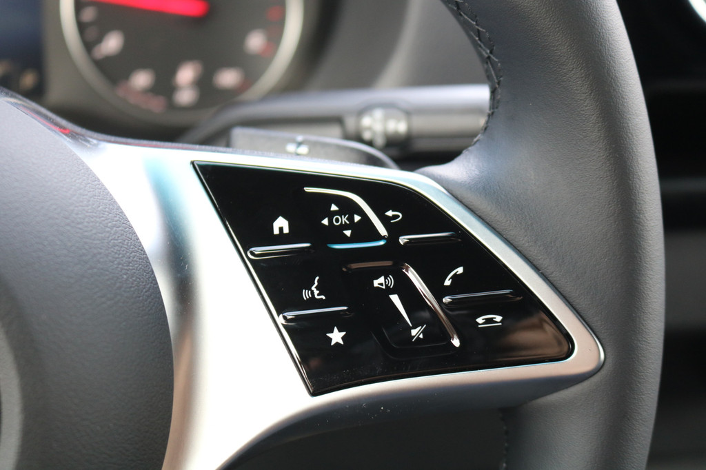 Mercedes-Benz Sprinter 319 CDI L2 H2 Airco Navigatie 3.5T Trekhaak Camera Adap. Cruise 21