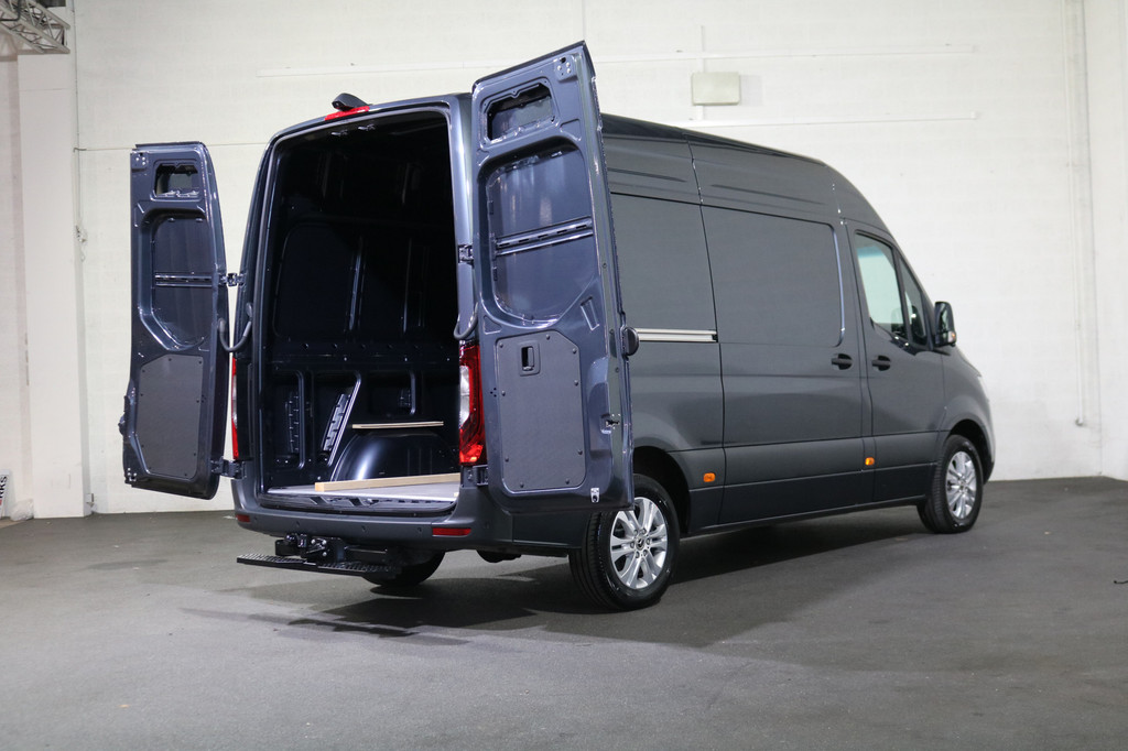 Mercedes-Benz Sprinter 319 CDI L2 H2 Automaat Navigatie Leer 360 Camera 3.5T Trekhaak 10