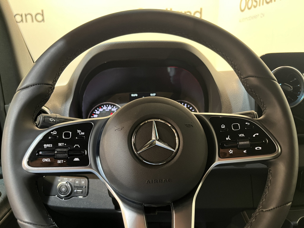 Mercedes-Benz Sprinter 319 CDI L3H2 RWD Automaat / 3.500 KG Trekgewicht / Euro 6 / LED / Airco / CarPlay / Cruise Control Adap. / Camera / Navigatie / 172 KM !!! 11