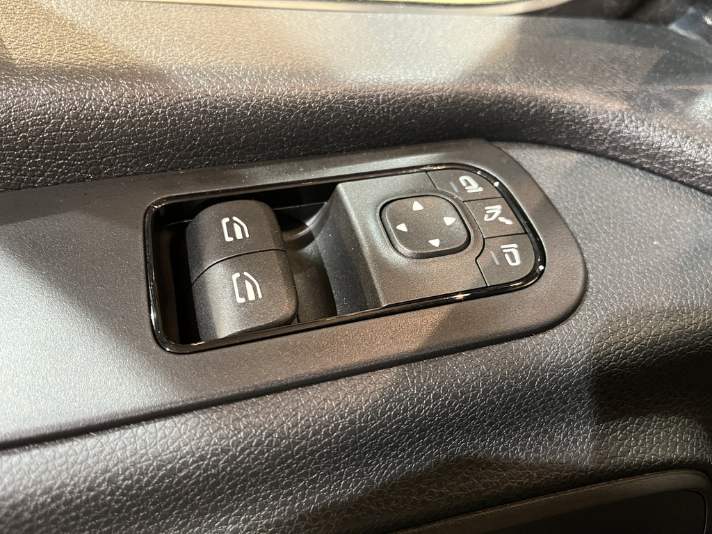 Mercedes-Benz Sprinter 319 CDI L3H2 RWD Automaat / 3.500 KG Trekgewicht / Euro 6 / LED / Airco / CarPlay / Cruise Control Adap. / Camera / Navigatie / 172 KM !!! 14