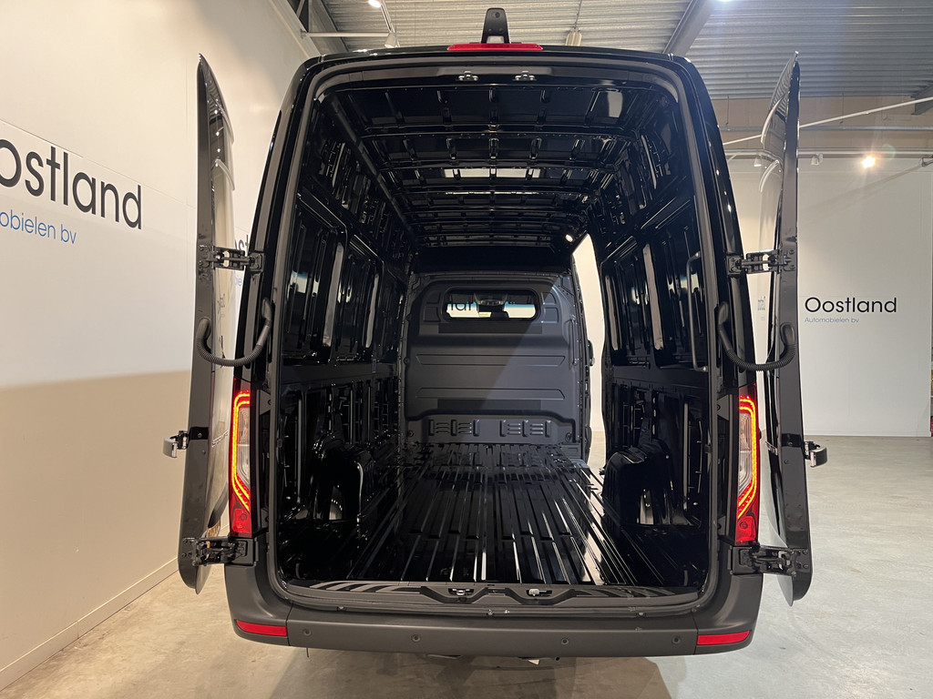 Mercedes-Benz Sprinter 319 CDI L3H2 RWD Automaat / 3.500 KG Trekgewicht / Euro 6 / LED / Airco / CarPlay / Cruise Control Adap. / Camera / Navigatie / 172 KM !!! 20