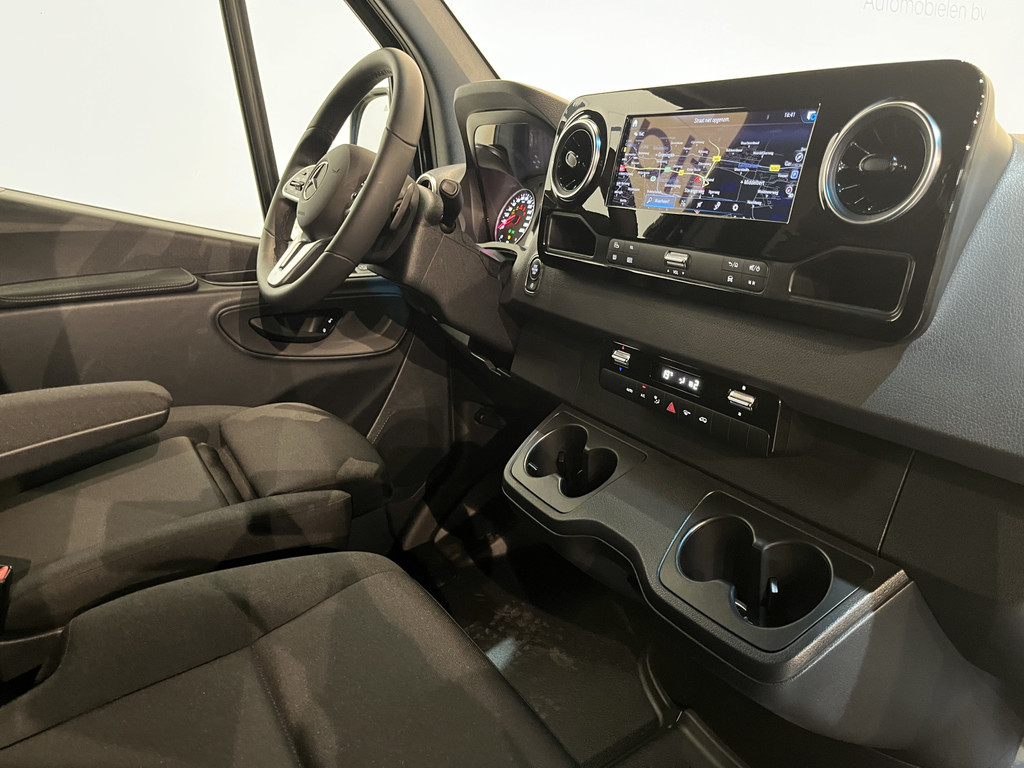 Mercedes-Benz Sprinter 319 CDI L3H2 RWD Automaat / 3.500 KG Trekgewicht / Euro 6 / LED / Airco / CarPlay / Cruise Control Adap. / Camera / Navigatie / 172 KM !!! 3