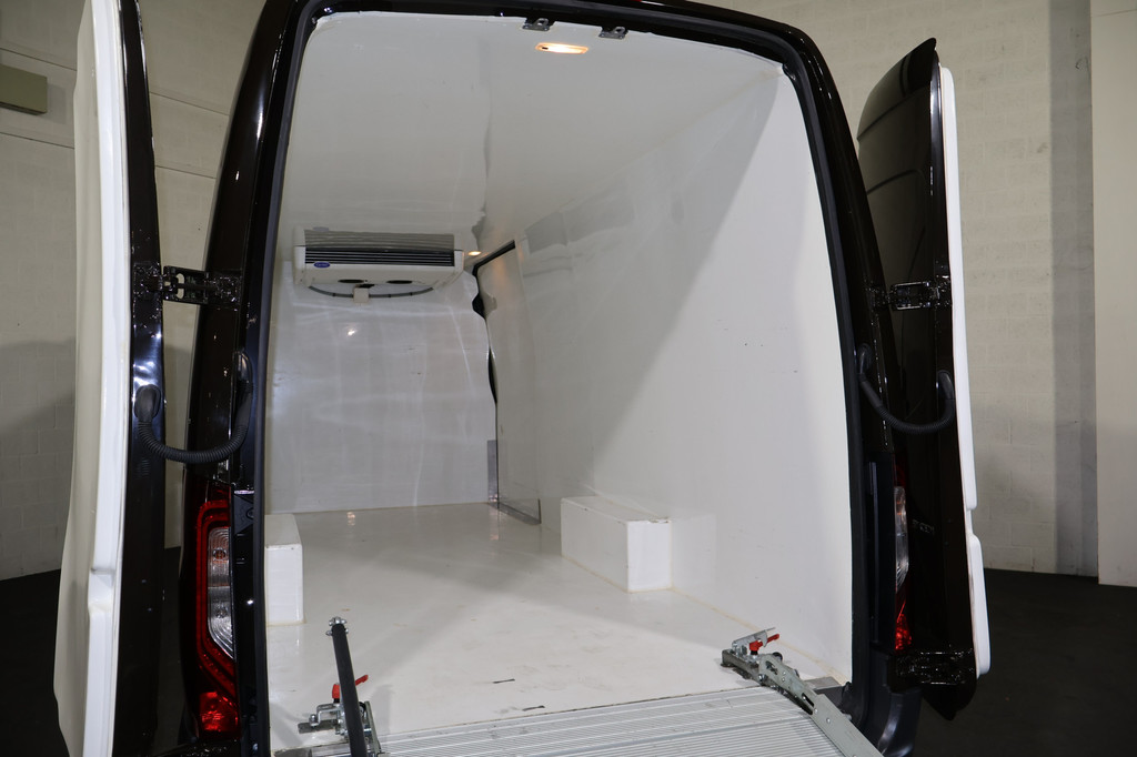 Mercedes-Benz Sprinter 319 CDI L4 H2 Koelwagen Vrieswagen Dag en Nacht 13