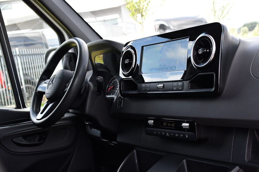 Mercedes-Benz Sprinter 319 V6 3.0 CDI L2H1 PB Edition 360 Camera, carplay, Standkachel, LED, Multimedia, Sensoren, Automaat, Trekhaak, Uniek! 14