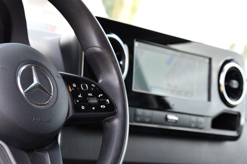 Mercedes-Benz Sprinter 319 V6 3.0 CDI L2H1 PB Edition 360 Camera, carplay, Standkachel, LED, Multimedia, Sensoren, Automaat, Trekhaak, Uniek! 16