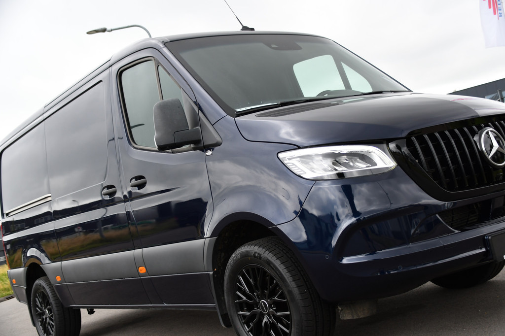 Mercedes-Benz Sprinter 319 V6 3.0 CDI L2H1 PB Edition Adapteive Cruise, 360 Camera, Carplay, LED, 10,5 Mbux, LED, Sensoren, Trekhaak, Multimedia, Uniek! 10