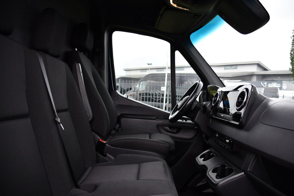 Mercedes-Benz Sprinter 319 V6 3.0 CDI L2H1 PB Edition Adapteive Cruise, 360 Camera, Carplay, LED, 10,5 Mbux, LED, Sensoren, Trekhaak, Multimedia, Uniek! 14
