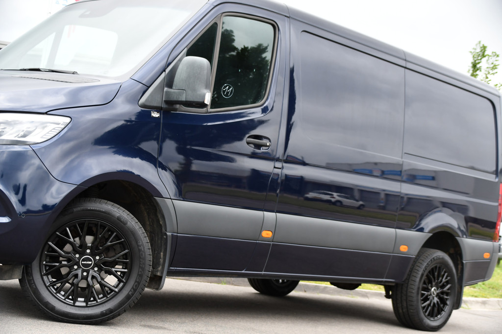 Mercedes-Benz Sprinter 319 V6 3.0 CDI L2H1 PB Edition Adapteive Cruise, 360 Camera, Carplay, LED, 10,5 Mbux, LED, Sensoren, Trekhaak, Multimedia, Uniek! 4