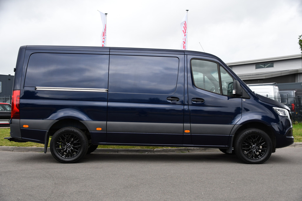 Mercedes-Benz Sprinter 319 V6 3.0 CDI L2H1 PB Edition Adapteive Cruise, 360 Camera, Carplay, LED, 10,5 Mbux, LED, Sensoren, Trekhaak, Multimedia, Uniek! 8