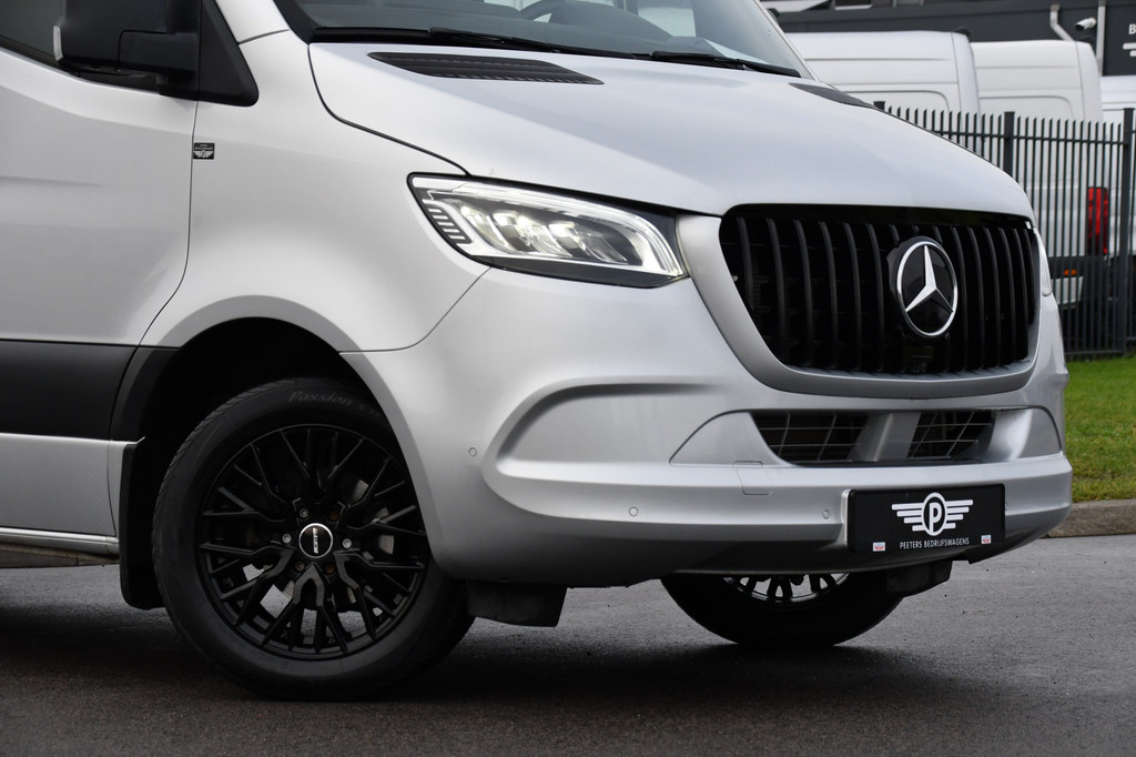 Mercedes-Benz Sprinter 319 V6 3.0 CDI L2H2 AMG Edition Adaptieve Cruise, 360 Camera, Carplay, 10,5 Mbux, LED, Automaat, Standkachel, Stoelverwarming, Trekhaak, Uniek! 8
