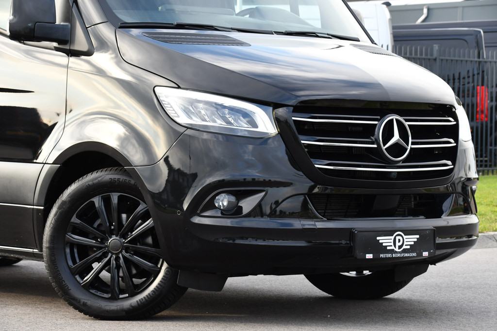 Mercedes-Benz Sprinter 319 V6 3.0 CDI L2H2 Black Edition Full Options!, Adaptieve Cruise, 360 Camera, 2 x schuifdeur, 3500kg Trekhaak, 10,5 Mbux, Navi, Stoelverwarming, Uniek! 8