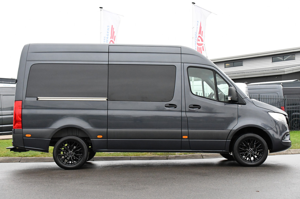 Mercedes-Benz Sprinter 319 V6 3.0 CDI L2H2 DC AMG Edition Camera, Cruise, Carplay, 3500kg Trekhaak, Automaat, Sensoren, mutlimedia, 190pk, Uniek! 10
