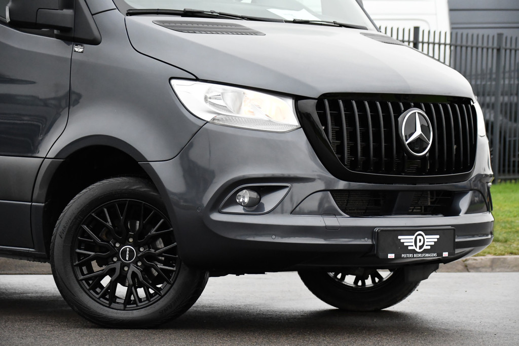Mercedes-Benz Sprinter 319 V6 3.0 CDI L2H2 DC AMG Edition Camera, Cruise, Carplay, 3500kg Trekhaak, Automaat, Sensoren, mutlimedia, 190pk, Uniek! 8