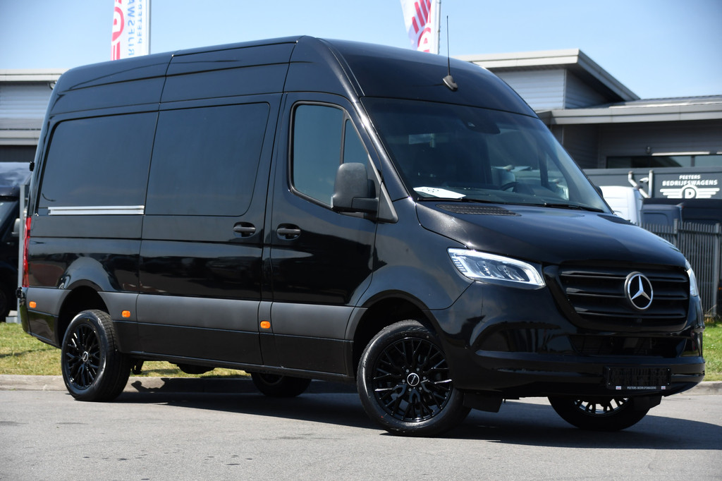Mercedes-Benz Sprinter 319 V6 3.0 CDI L2H2 DC Black Edition Full Options! 360 Camera, Cruise, Carplay, 10,5 Mbux, LED, 2 x Geveerde stoel, Stoelverwarming, Sensoren, Uniek! 5
