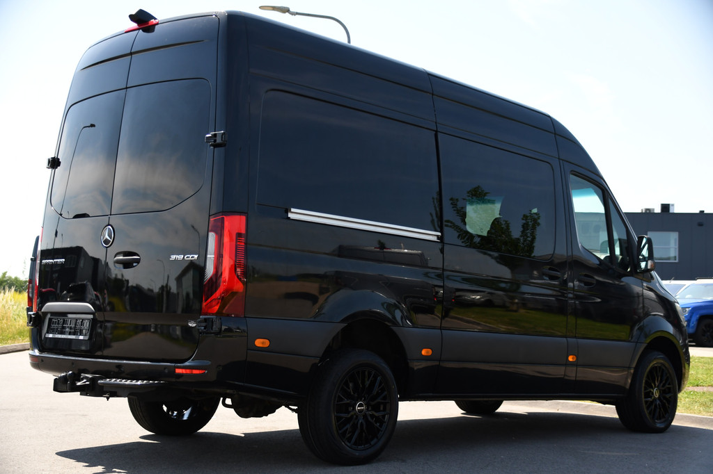 Mercedes-Benz Sprinter 319 V6 3.0 CDI L2H2 DC Black Edition Full Options! 360 Camera, Cruise, Carplay, 10,5 Mbux, LED, 2 x Geveerde stoel, Stoelverwarming, Sensoren, Uniek! 6