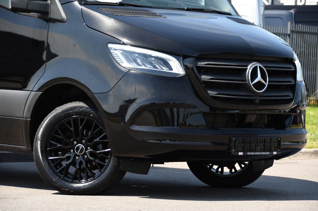 Mercedes-Benz Sprinter 319 V6 3.0 CDI L2H2 DC Black Edition Full Options! 360 Camera, Cruise, Carplay, 10,5 Mbux, LED, 2 x Geveerde stoel, Stoelverwarming, Sensoren, Uniek! 8