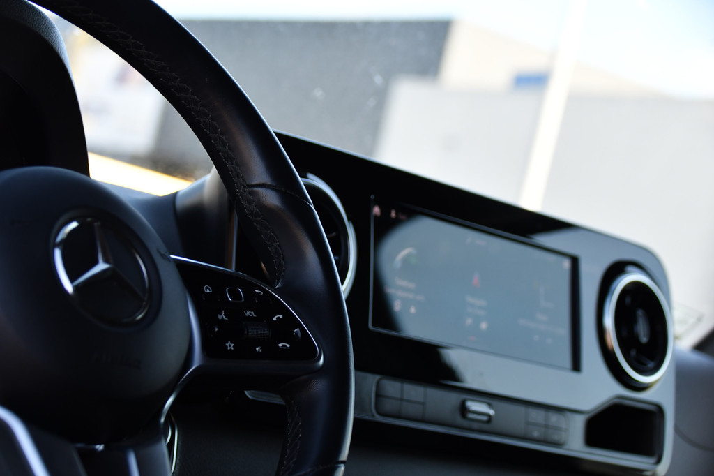 Mercedes-Benz Sprinter 319 V6 3.0 CDI L2H2 DC PB Edition Cruise, 360 Camera, Carplay, LED, 190pk, Virtual, Geveerde stoel, NAVI, Automaat, Uniek! 13