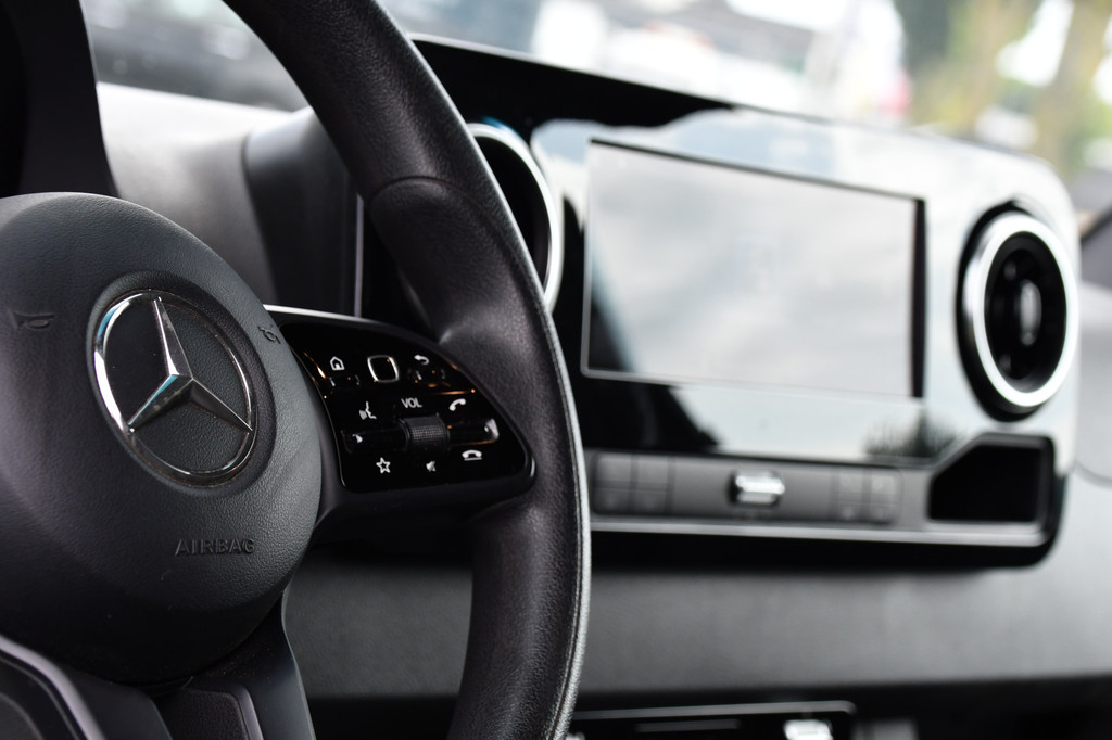 Mercedes-Benz Sprinter 319 V6 3.0 CDI L2H2 PB Edition 360 Camera, Camera, Carplay, LED, Leder, 10,5 Mbux, Standkachel, Trekhaak, Uniek! 13