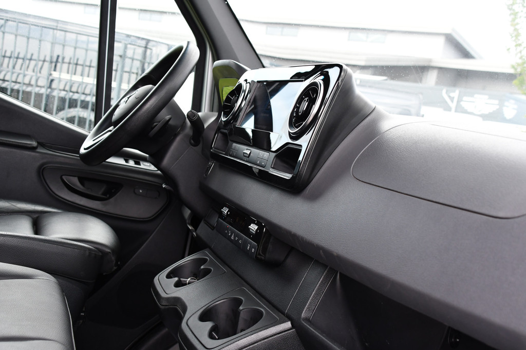 Mercedes-Benz Sprinter 319 V6 3.0 CDI L2H2 PB Edition 360 Camera, Camera, Carplay, LED, Leder, 10,5 Mbux, Standkachel, Trekhaak, Uniek! 15