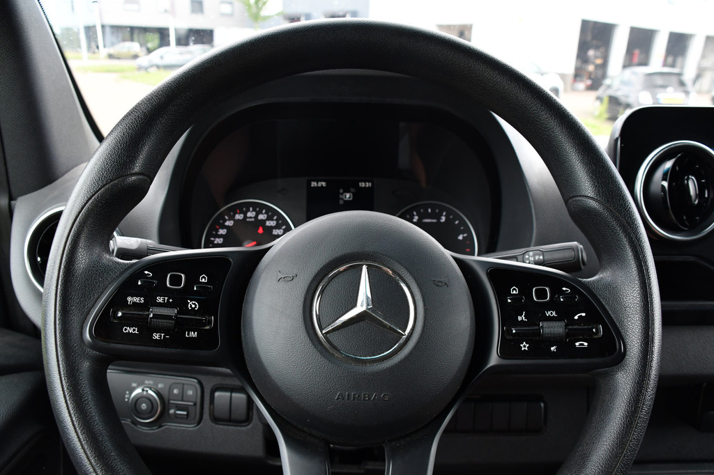 Mercedes-Benz Sprinter 319 V6 3.0 CDI L2H2 PB Edition 360 Camera, Camera, Carplay, LED, Leder, 10,5 Mbux, Standkachel, Trekhaak, Uniek! 16