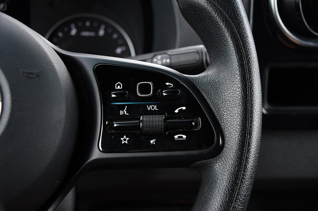 Mercedes-Benz Sprinter 319 V6 3.0 CDI L2H2 PB Edition 360 Camera, Camera, Carplay, LED, Leder, 10,5 Mbux, Standkachel, Trekhaak, Uniek! 18