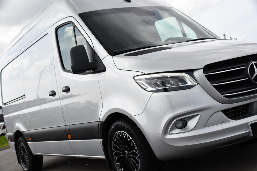 Mercedes-Benz Sprinter 319 V6 3.0 CDI L2H2 PB Edition 360 Camera, Camera, Carplay, LED, Leder, 10,5 Mbux, Standkachel, Trekhaak, Uniek! 20