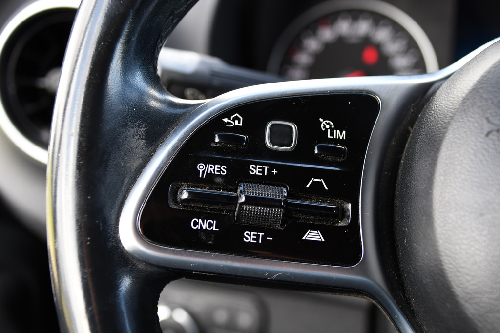 Mercedes-Benz Sprinter 319 V6 3.0 CDI L2H2 PB Edition Camera, Cruise, Carplay, 10,5 Mbux, LED, Sensoren, 190pk, Uniek! Automaat, Uniek! 15