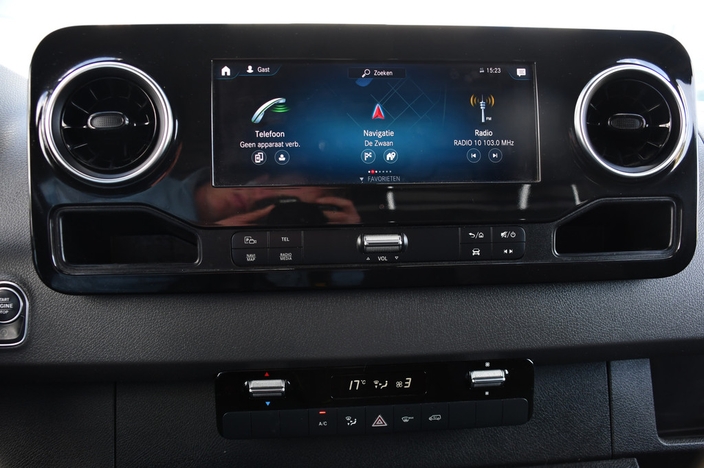 Mercedes-Benz Sprinter 319 V6 3.0 CDI L2H2 PB Edition Camera, Cruise, Carplay, 10,5 Mbux, LED, Sensoren, 190pk, Uniek! Automaat, Uniek! 20