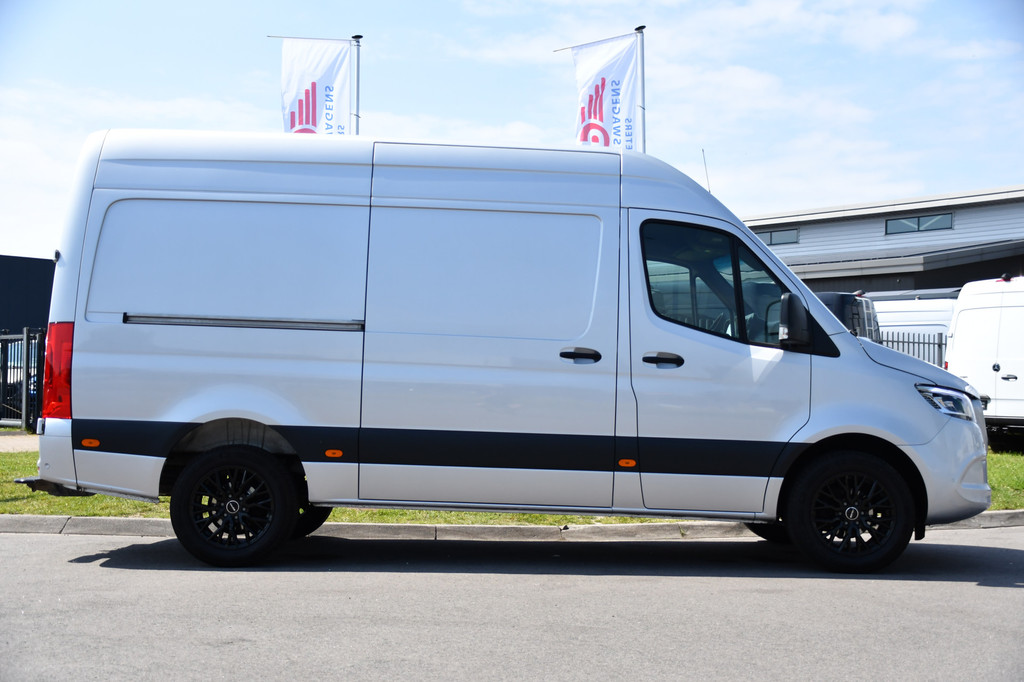 Mercedes-Benz Sprinter 319 V6 3.0 CDI L2H2 PB Edition Camera, Cruise, Carplay, 190pk, Automaat, LED, Trekhaak, Dodehoek, Sensoren, NAVI, Uniek! 10