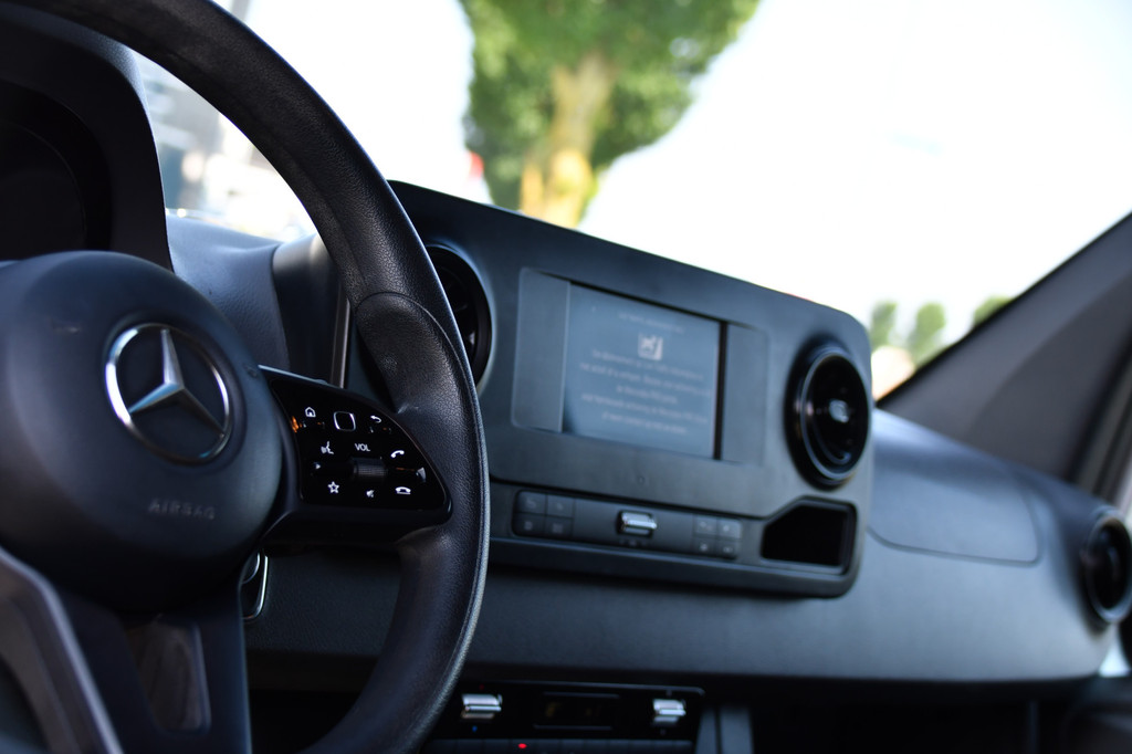 Mercedes-Benz Sprinter 319 V6 3.0 CDI L2H2 PB Edition Camera, Cruise, Carplay, 190pk, Automaat, LED, Trekhaak, Dodehoek, Sensoren, NAVI, Uniek! 13